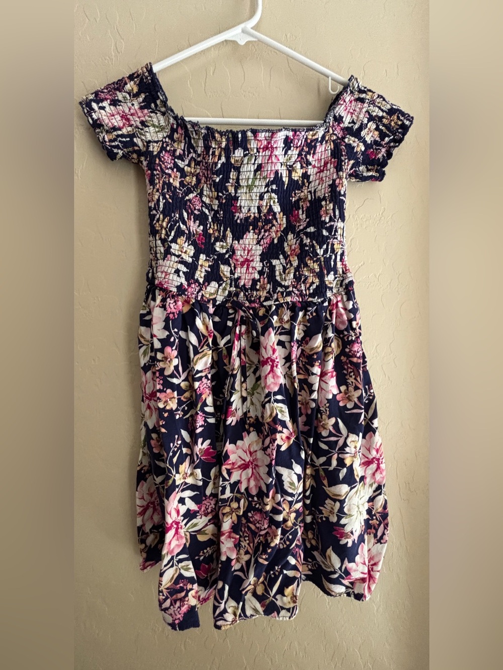 Xhiliration Floral Smocked Dress with Pink & White Flowers ~ Juniors Small